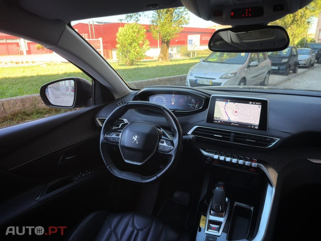 Peugeot 5008 1.5 BlueHDi Allure Pack EAT8