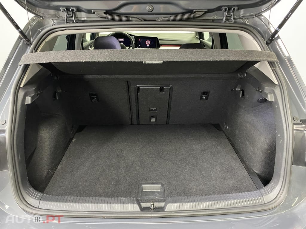 Volkswagen Golf 1.0 eTSI 110cv Life DSG Mhev