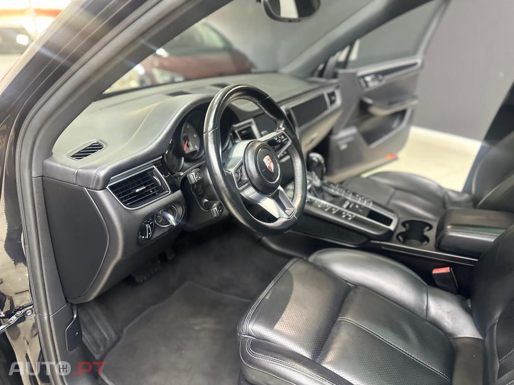 Porsche Macan S