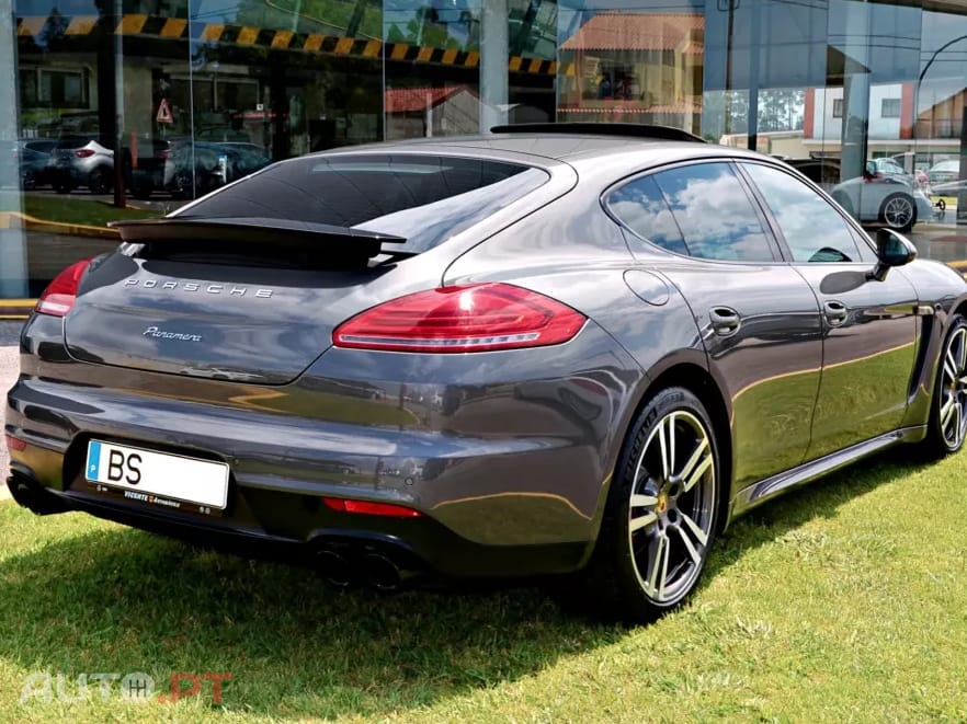Porsche Panamera Platinum Edition