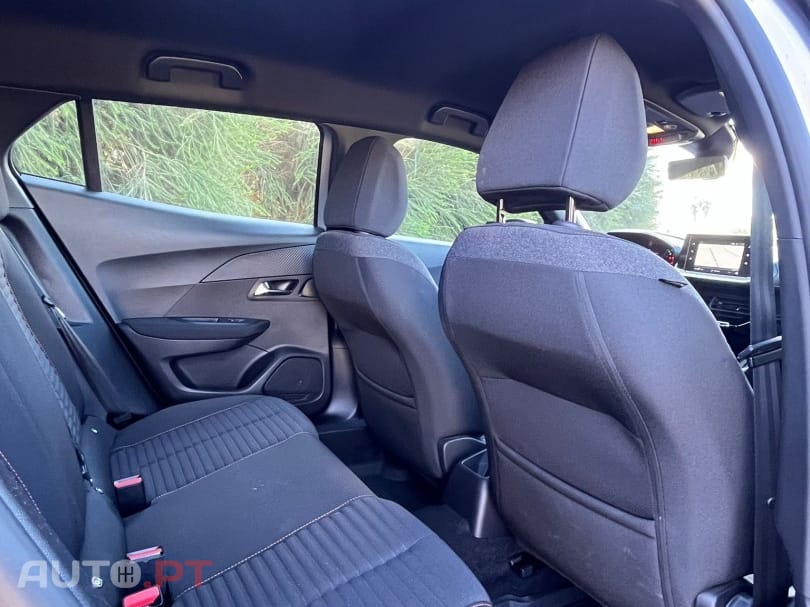 Peugeot 2008 1.2 PureTech Active