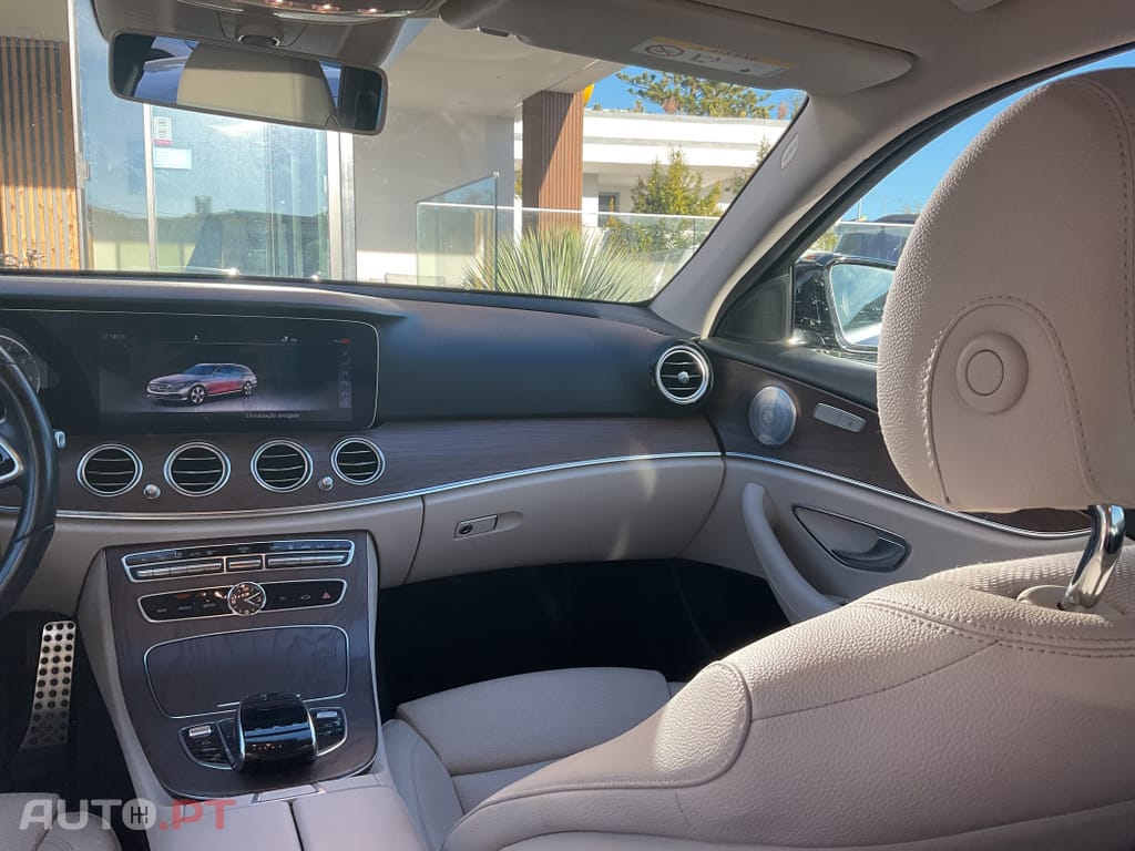 Mercedes-Benz E 300 de Avantgarde