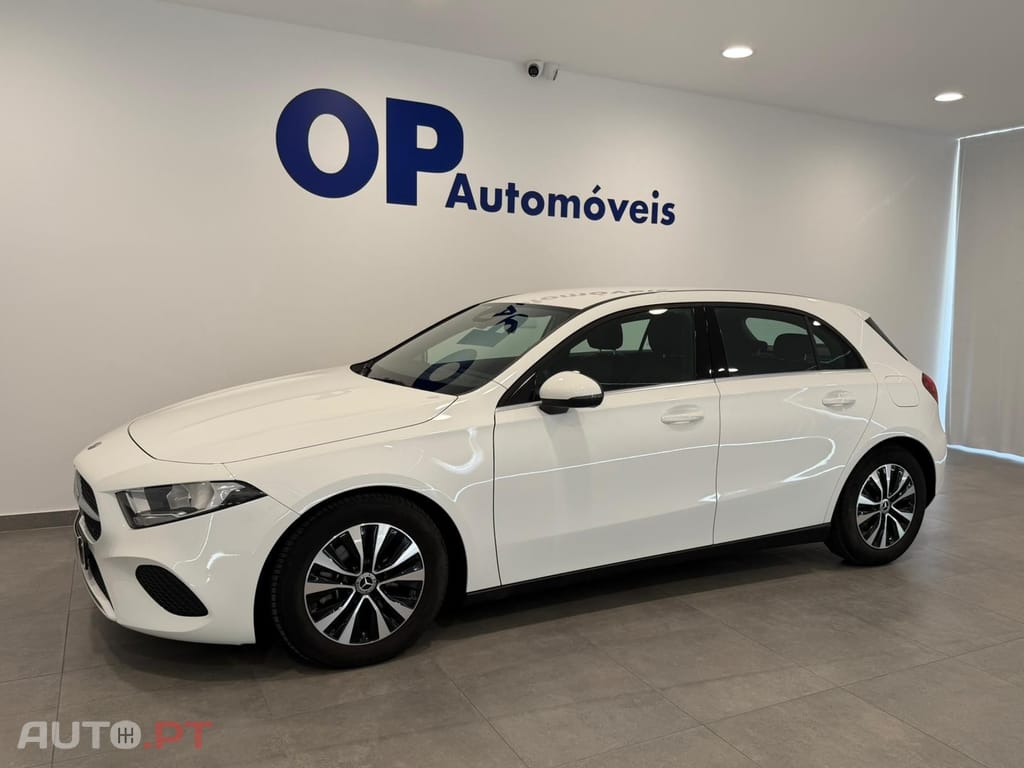 Mercedes-Benz A 200 Outro