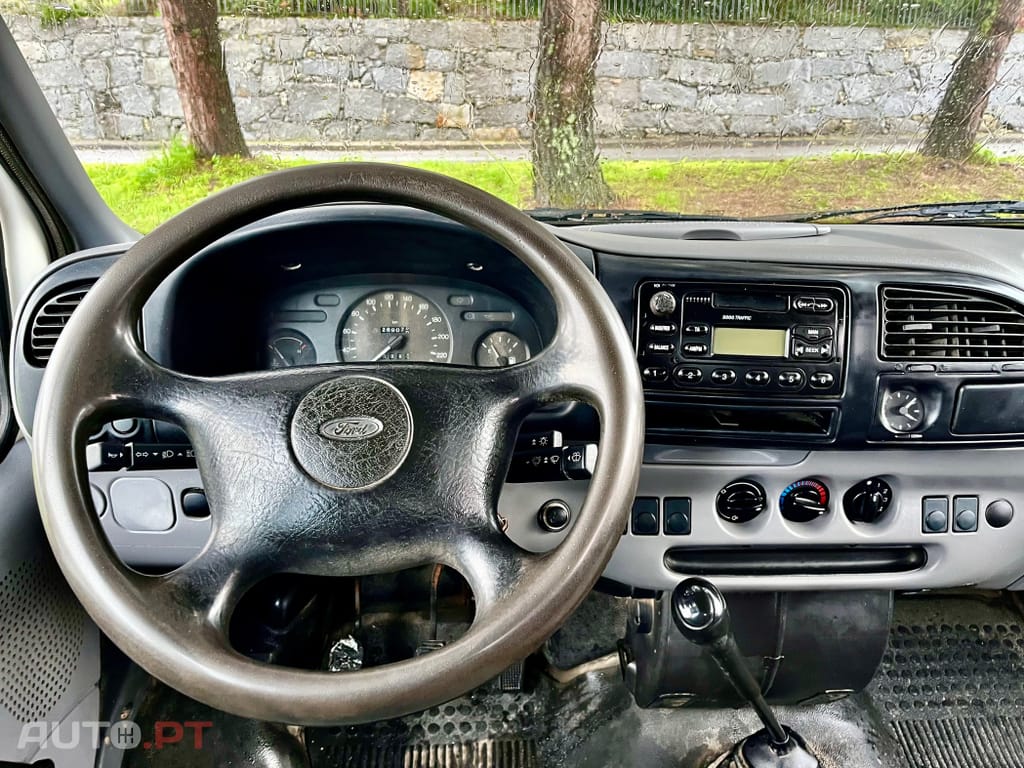 Ford Transit 7 lugares