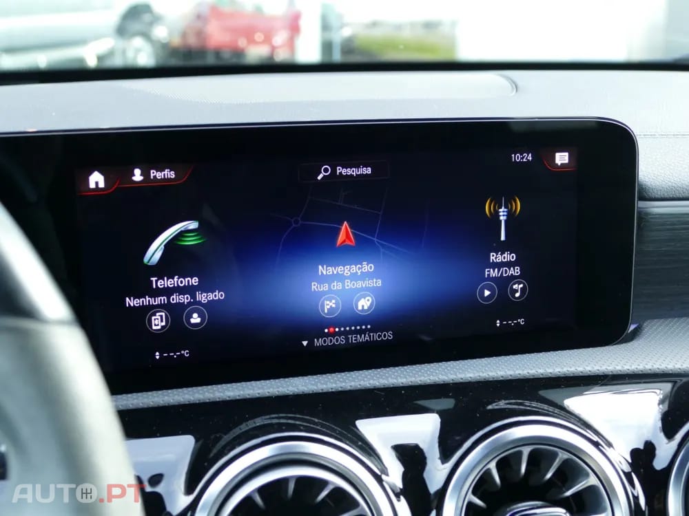 Mercedes-Benz A 250 e AMG Line