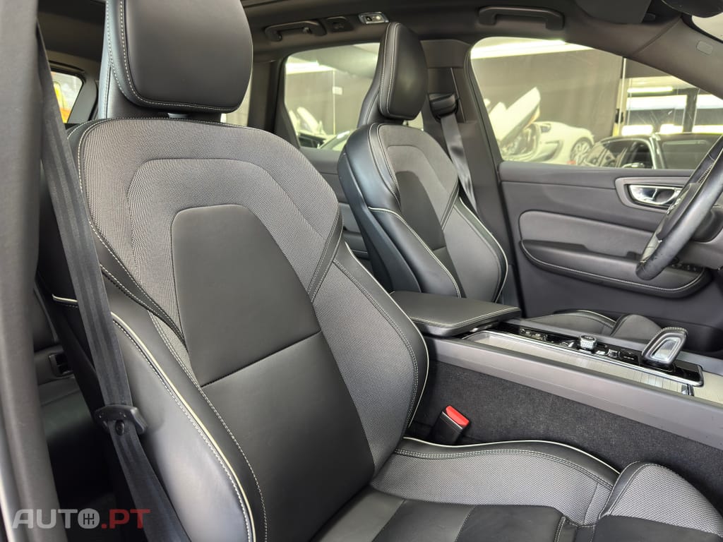Volvo XC60 2.0 T8 PHEV R-Design AWD