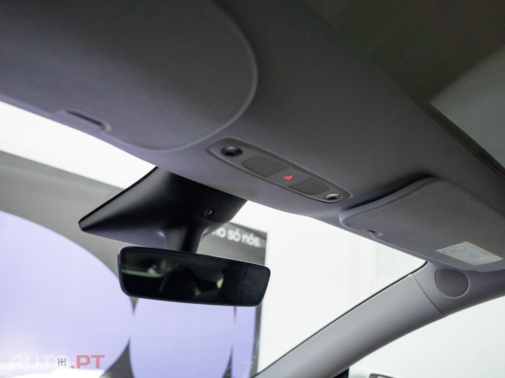 Tesla Model Y Long Range Tração Integral