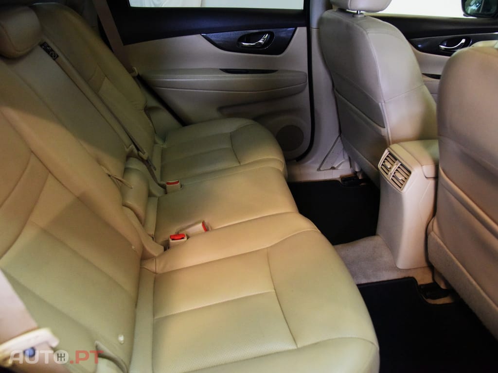 Nissan X-Trail 1.6 dCi Tekna