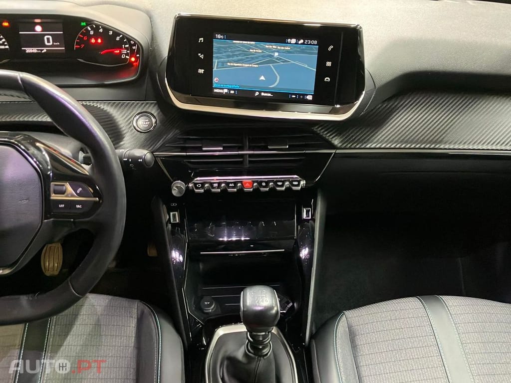 Peugeot 2008 1.2 PureTech Allure