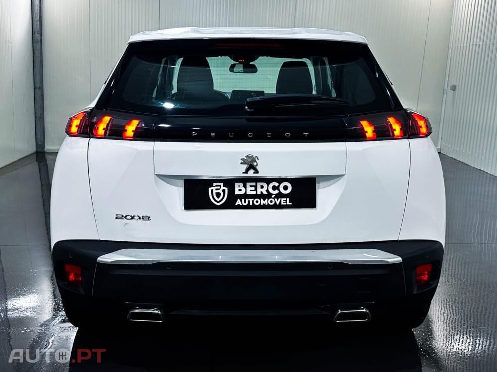 Peugeot 2008 1.2 PureTech Allure EAT8