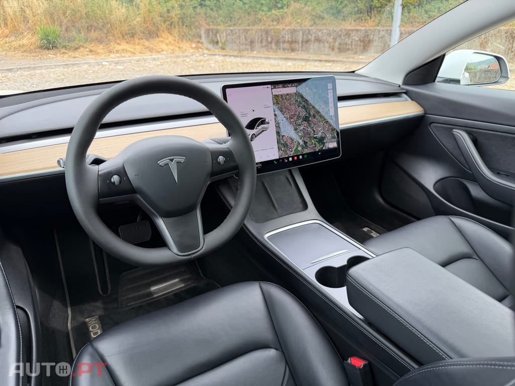 Tesla Model 3 Standard Range Plus RWD