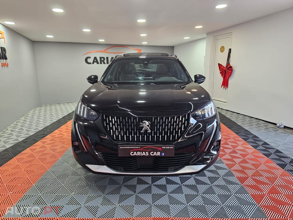 Peugeot 2008 1.2 PureTech GT EAT8