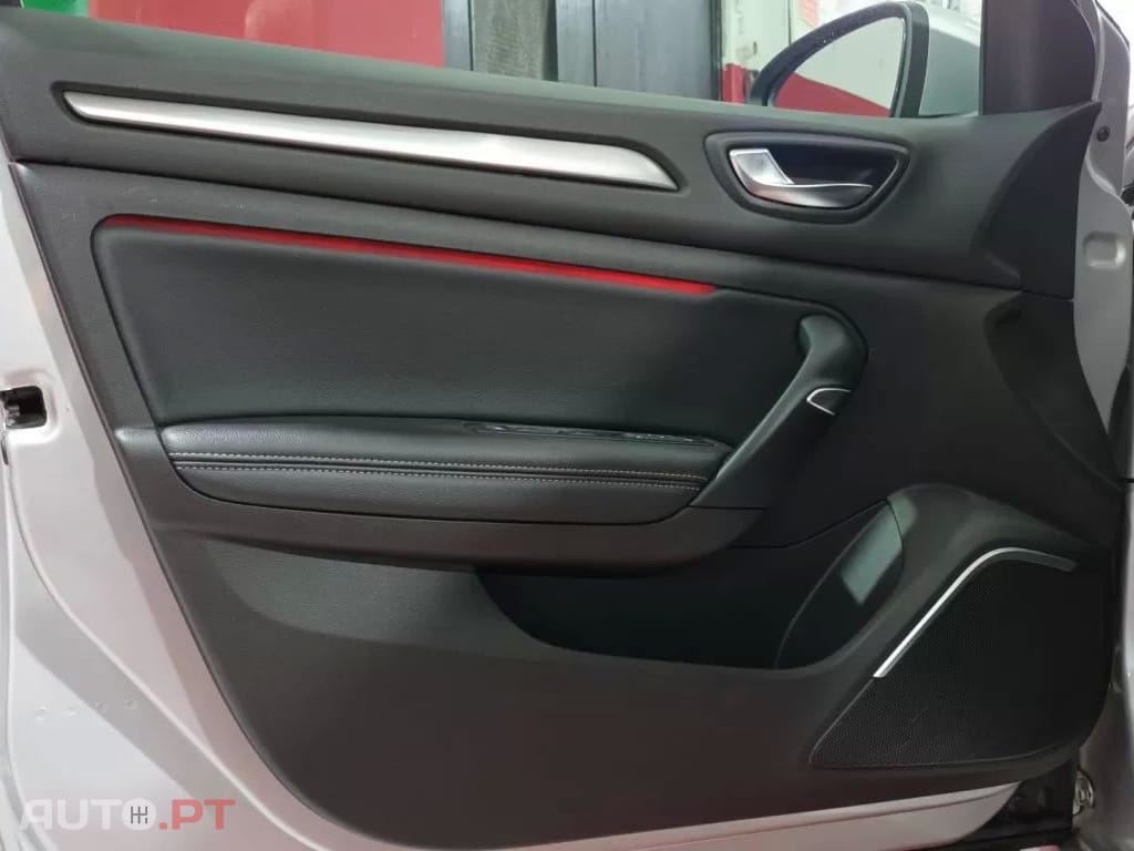Renault Mégane Sport Tourer 1.5 Blue dCi Intens EDC