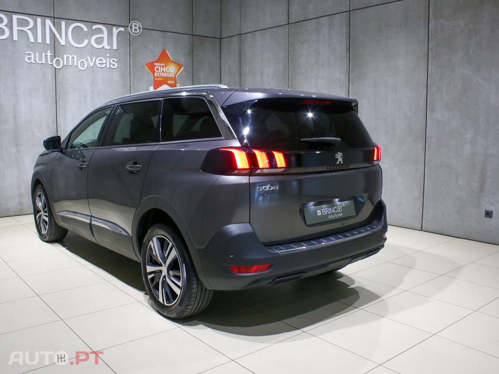 Peugeot 5008 1.2 PureTech Allure
