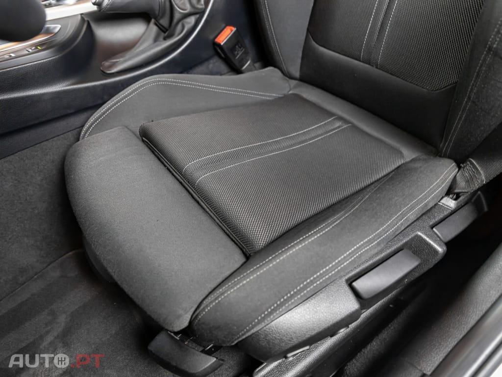 BMW 320 D Look M performance