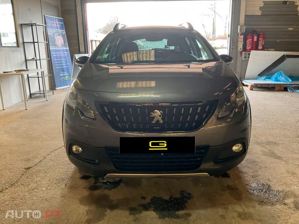 Peugeot 2008 1.2 e-THP GT Line 