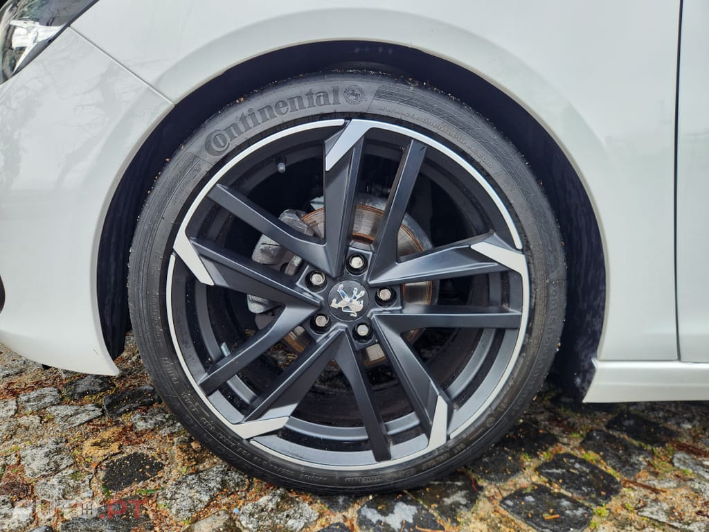 Peugeot 308 1.5 BlueHDi Business Line