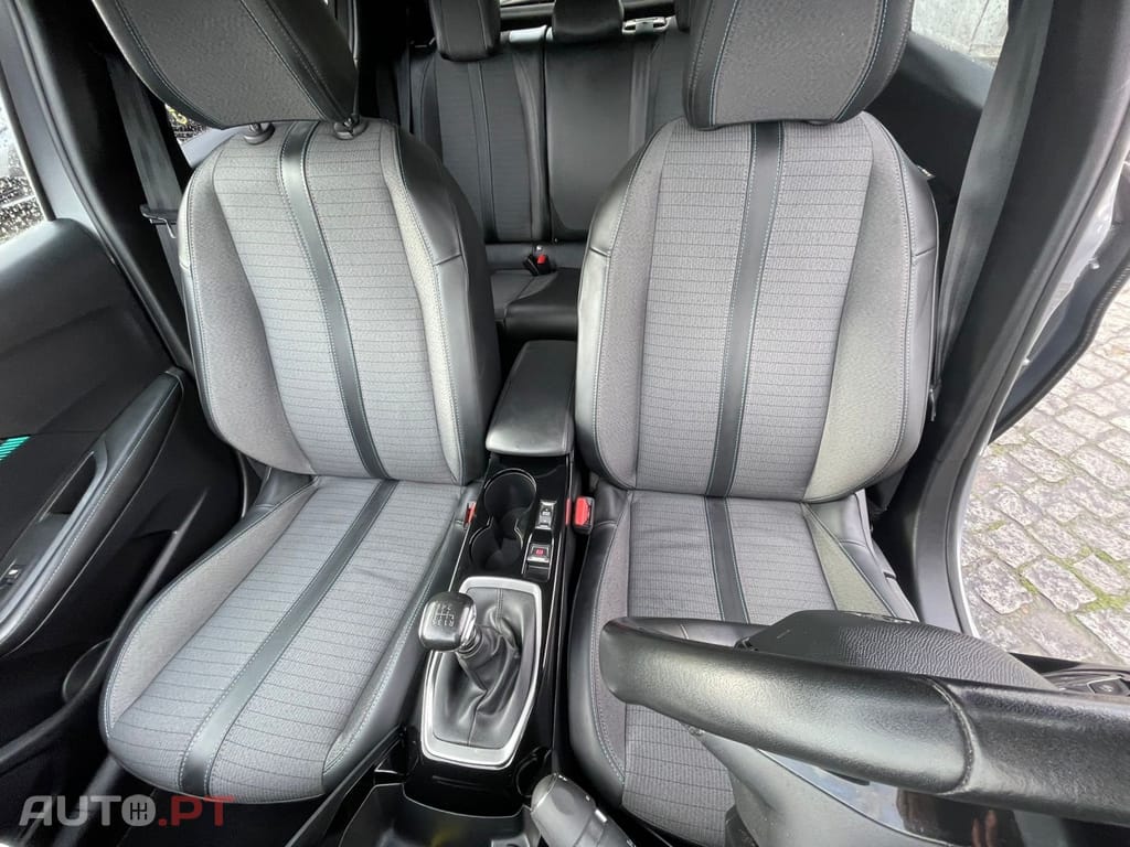 Peugeot 208 1.2 PureTech Allure