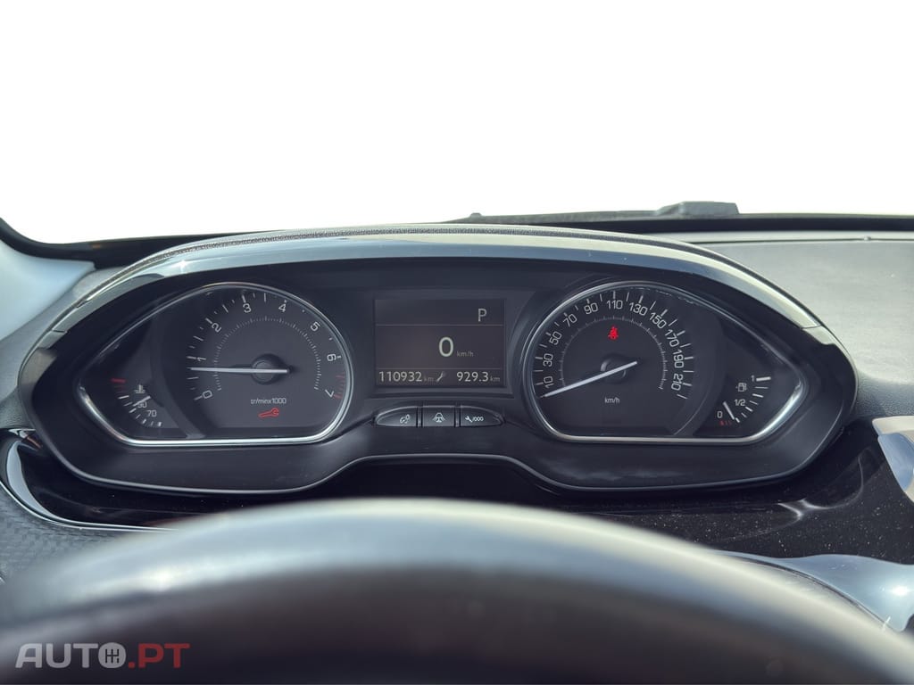 Peugeot 2008 1.2 PureTech Allure EAT6