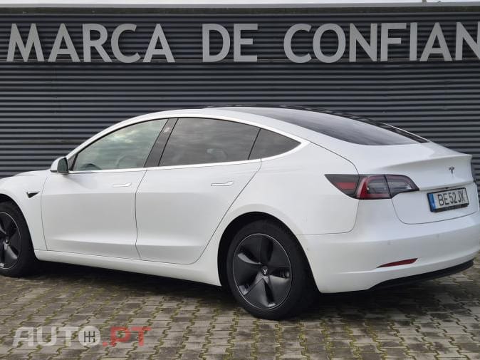 Tesla Model 3 Standard Range Plus RWD