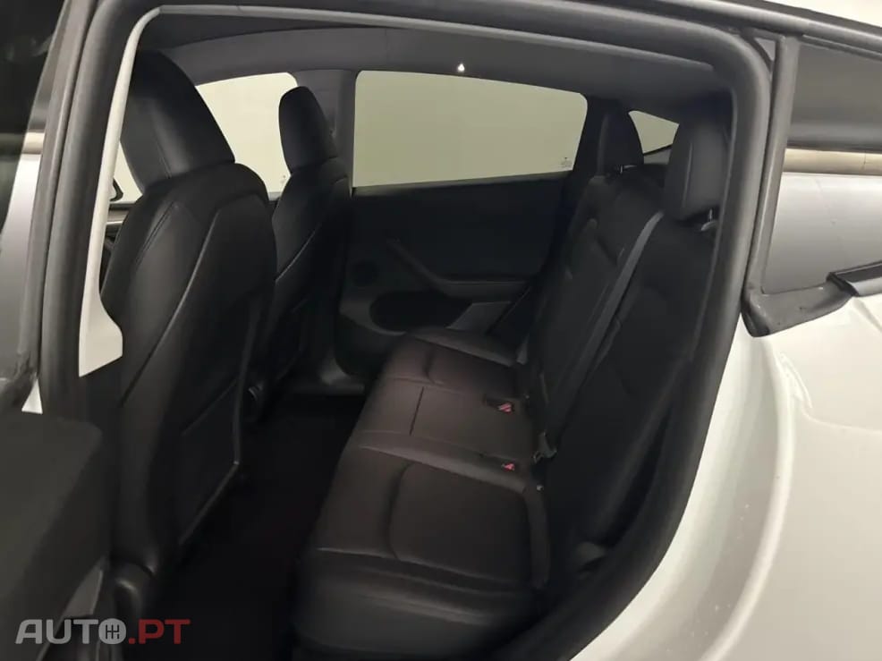 Tesla Model Y Long Range Tração Traseira