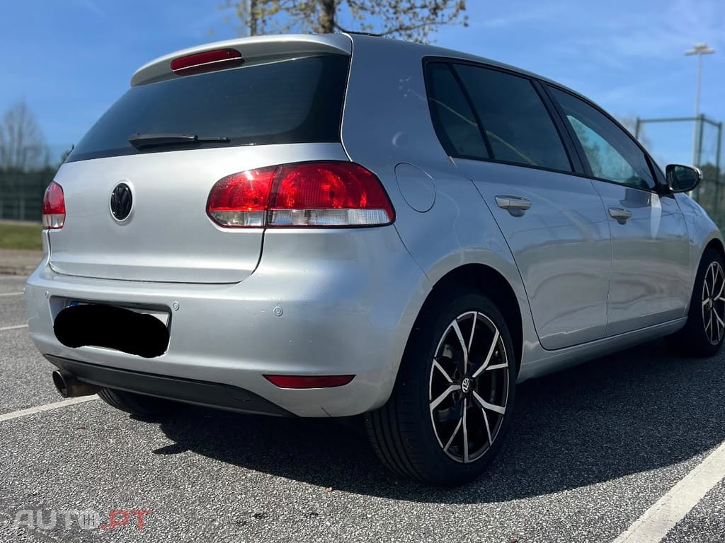 Volkswagen Golf VI