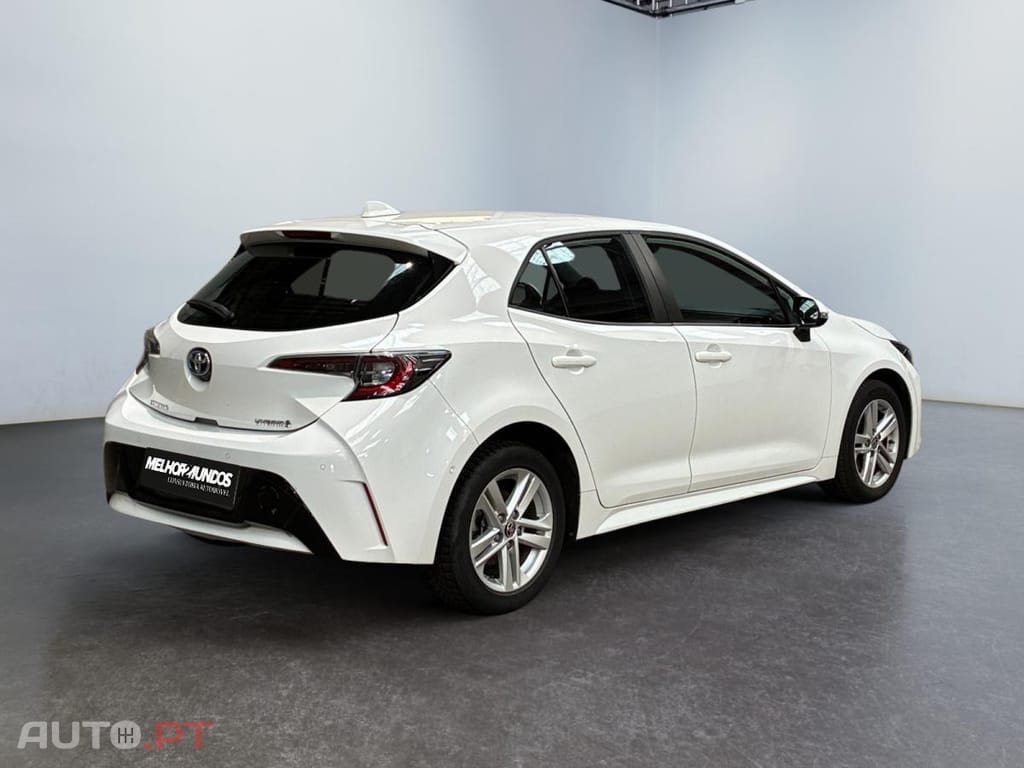 Toyota Corolla 1.8 Hybrid Dynamic