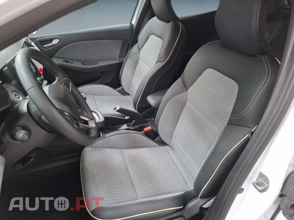 Renault Clio TCe 100 Bi-Fuel Techno