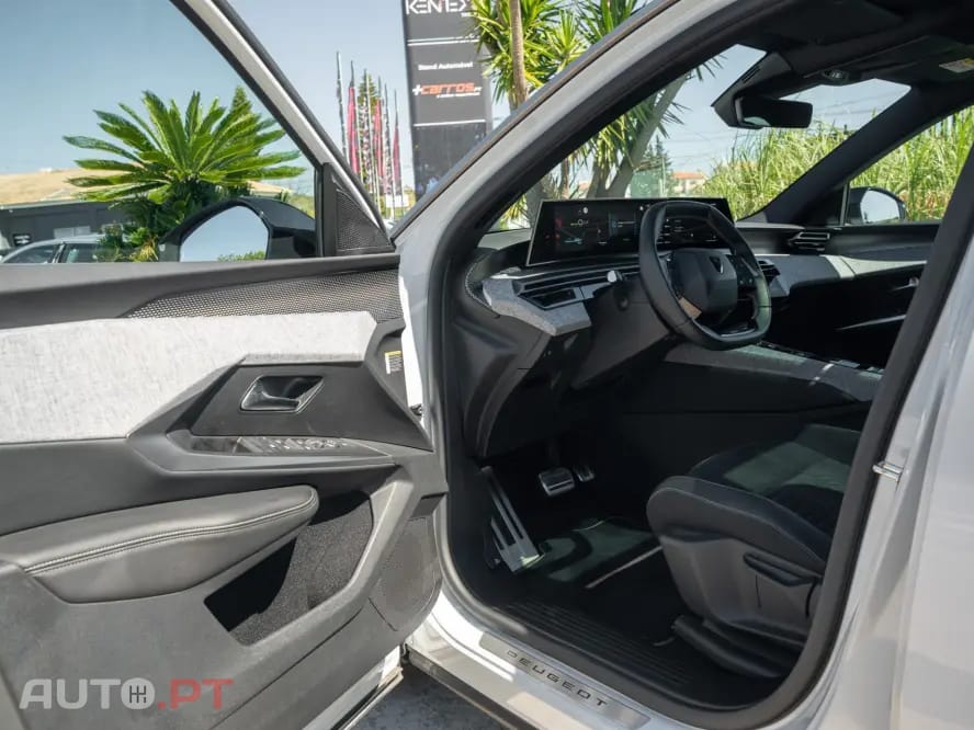 Peugeot E-3008 73 kWh GT