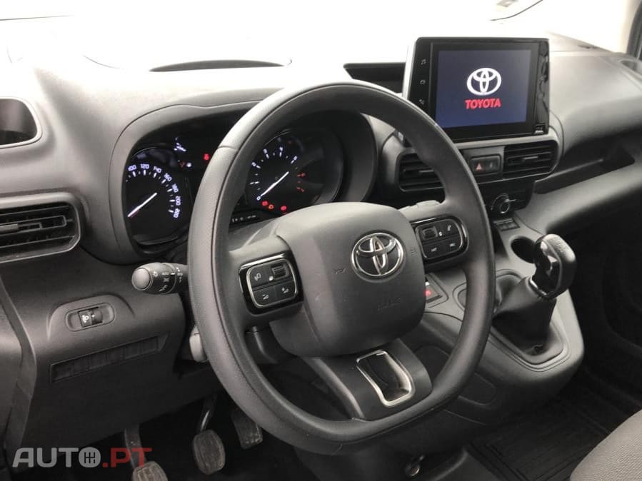 Toyota Proace City 1.5 D-4D Business