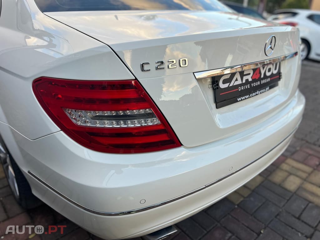 Mercedes-Benz C 220 CDi Avantgarde BlueEfficiency Aut.