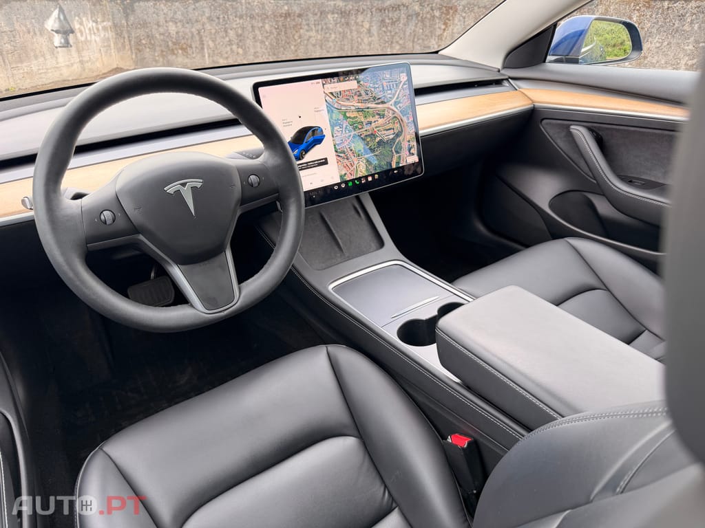 Tesla Model 3 Standard Range Plus RWD