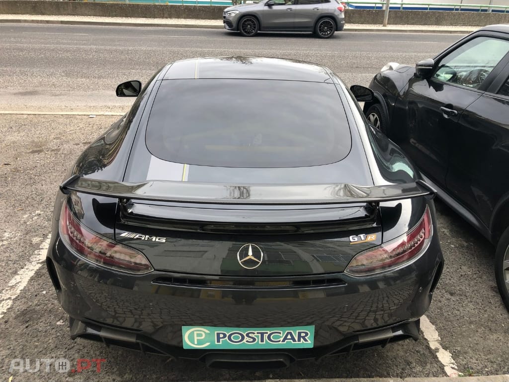 Mercedes-Benz AMG GT R