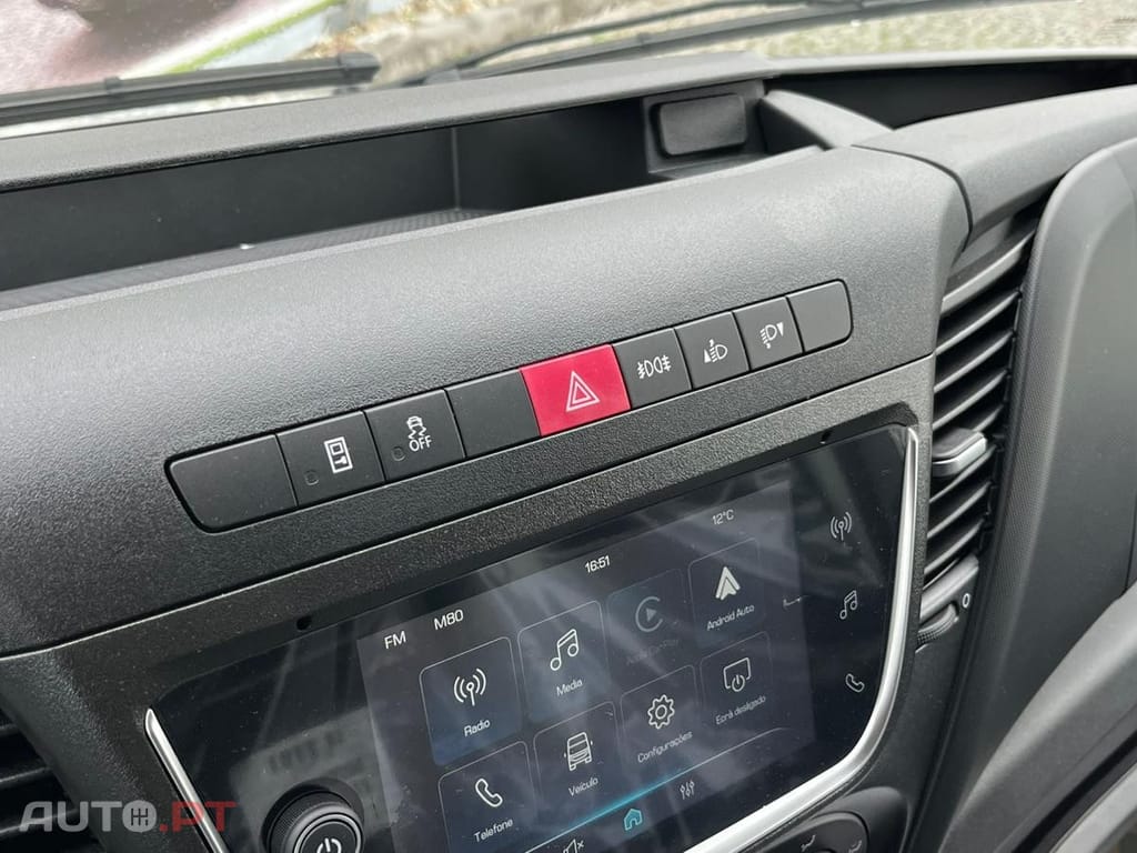 Iveco Daily PLATAFORMA 1000 KG