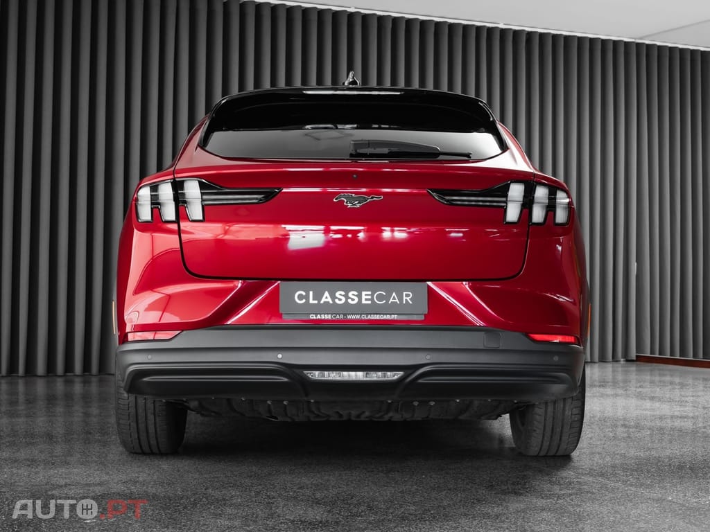 Ford Mustang Mach-E Standard