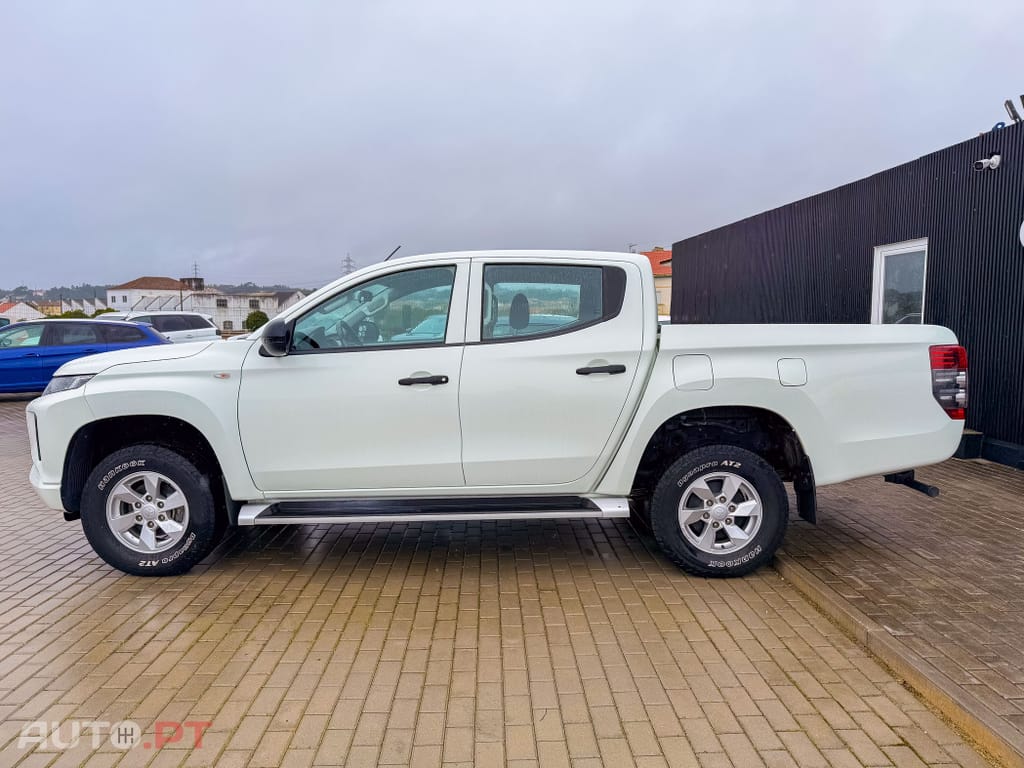 Mitsubishi L200 2.3 DI-D CD Invite 4WD