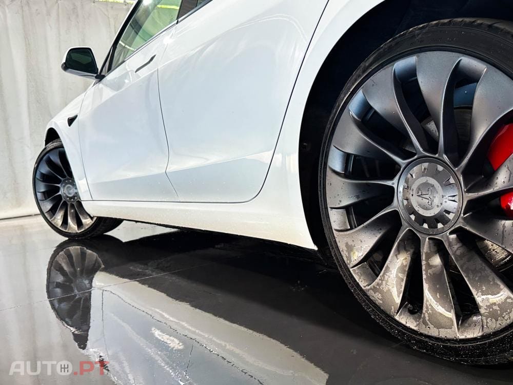 Tesla Model 3 Performance AWD