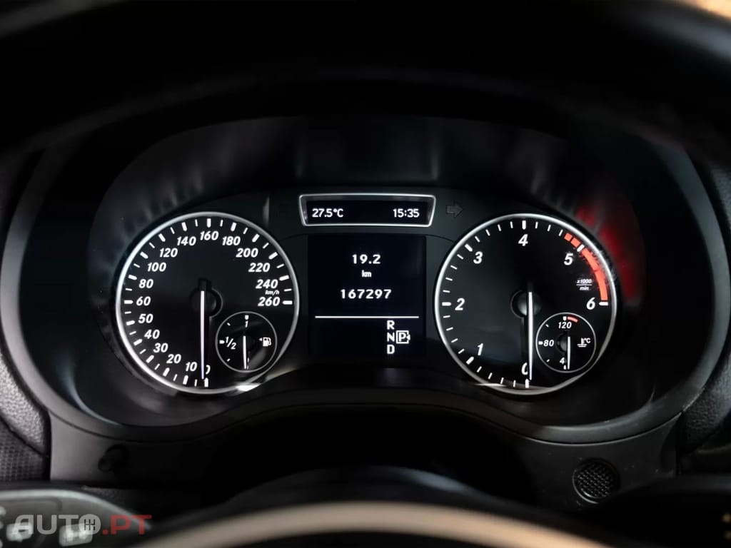 Mercedes-Benz B 180 d 7G-DCT