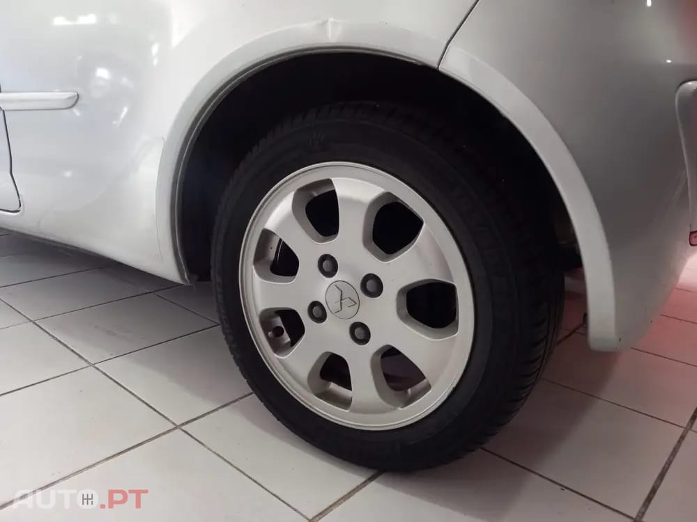 Mitsubishi Colt 1.1 Base