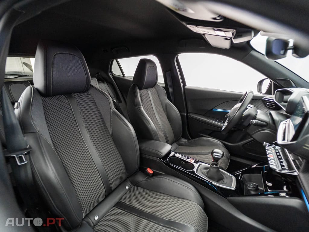 Peugeot 2008 1.2 PureTech GT