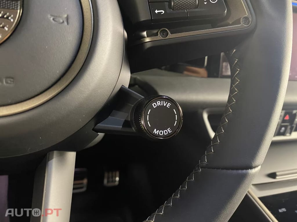 Porsche Macan Turbo  I.V.A DEDUTÍVEL