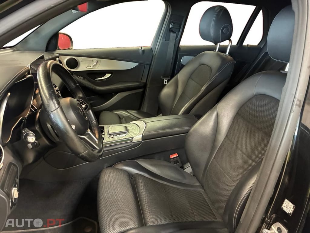 Mercedes-Benz GLC 300 de 4Matic 9G-TRONIC