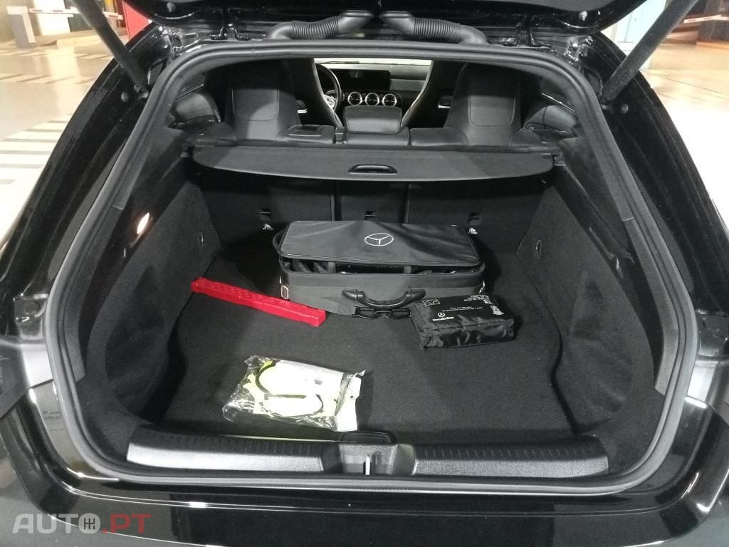 Mercedes-Benz CLA 250 e Shooting Brake AMG Line