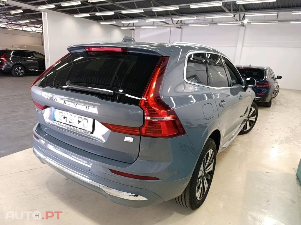Volvo XC60 2.0 T6 PHEV Plus Bright AWD