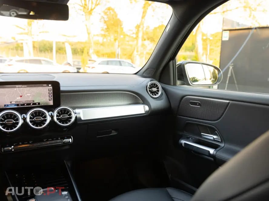 Mercedes-Benz EQB 300 4Matic AMG Line