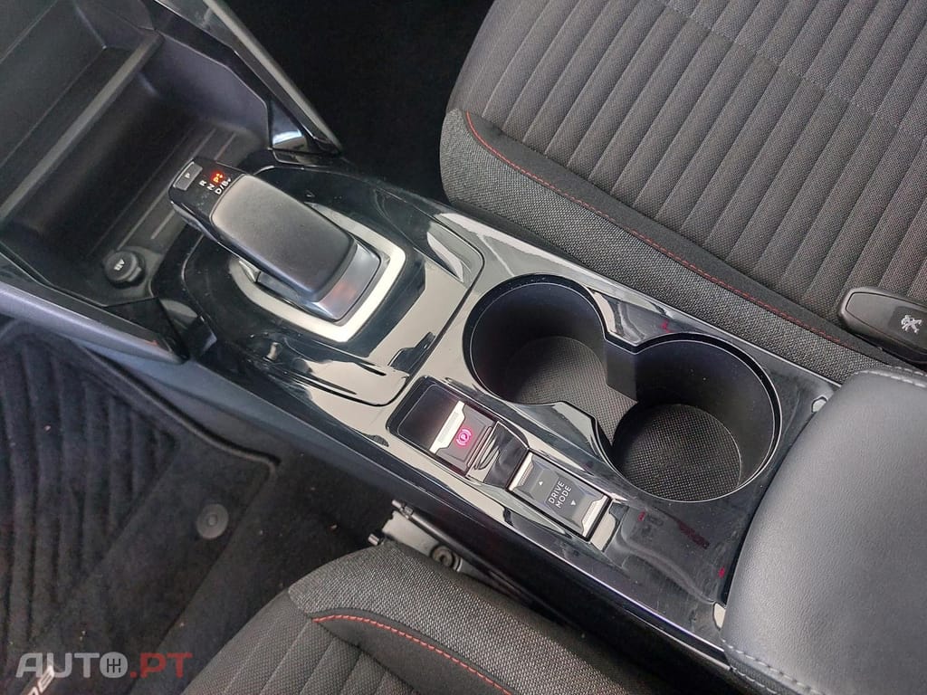 Peugeot E-208 50 kWh Active