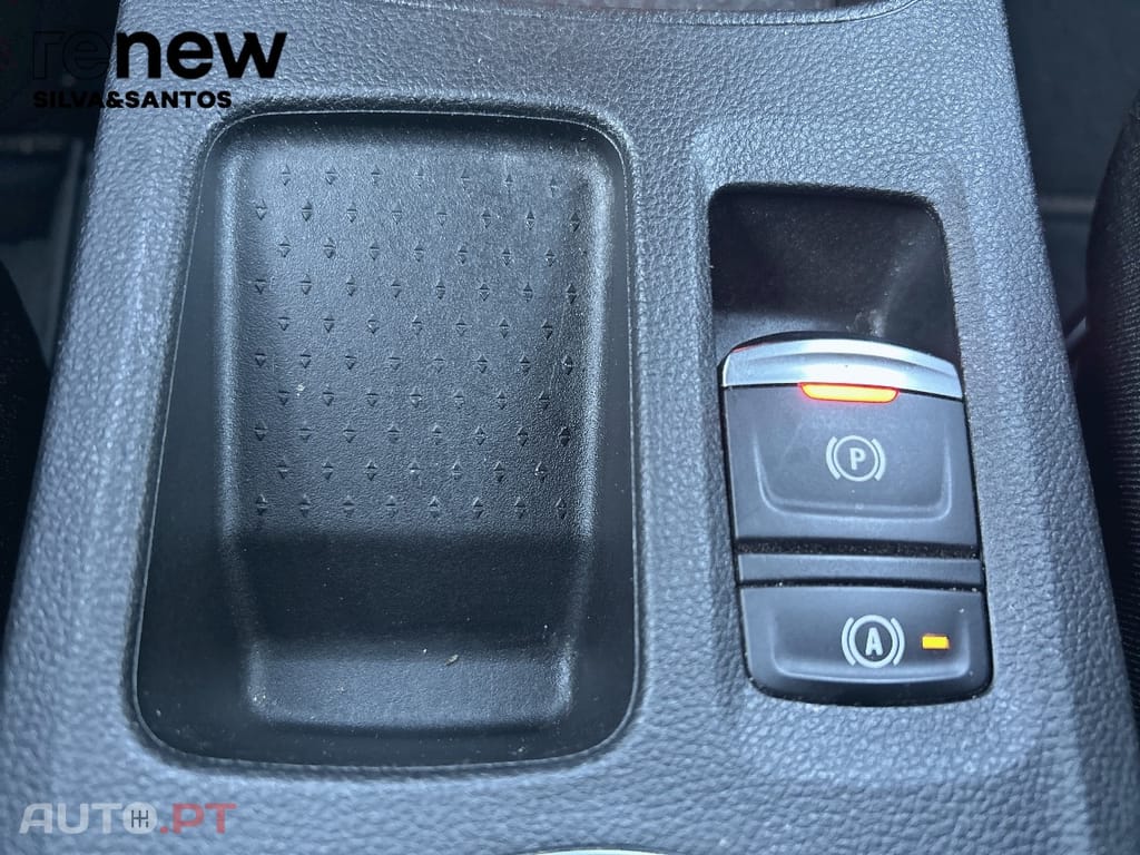 Renault Captur Initiale Paris E-TECH Plug-in 160