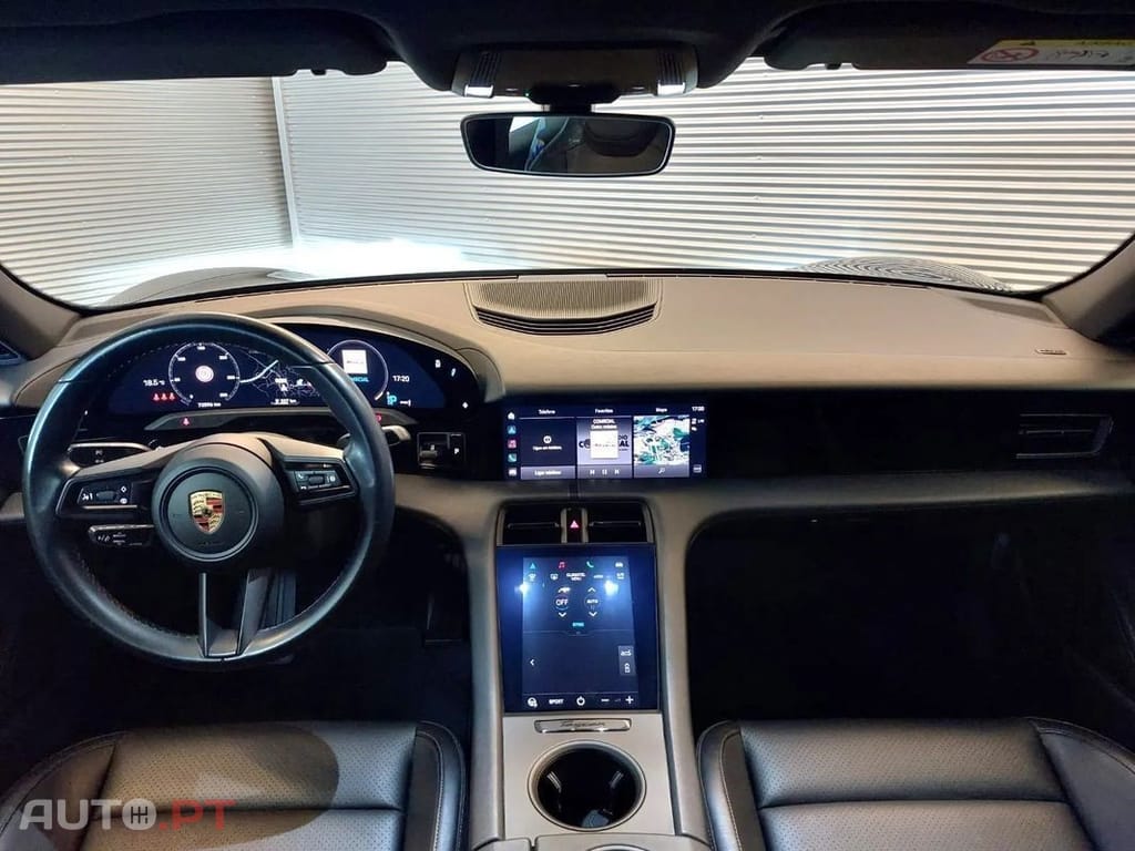 Porsche Taycan Standard