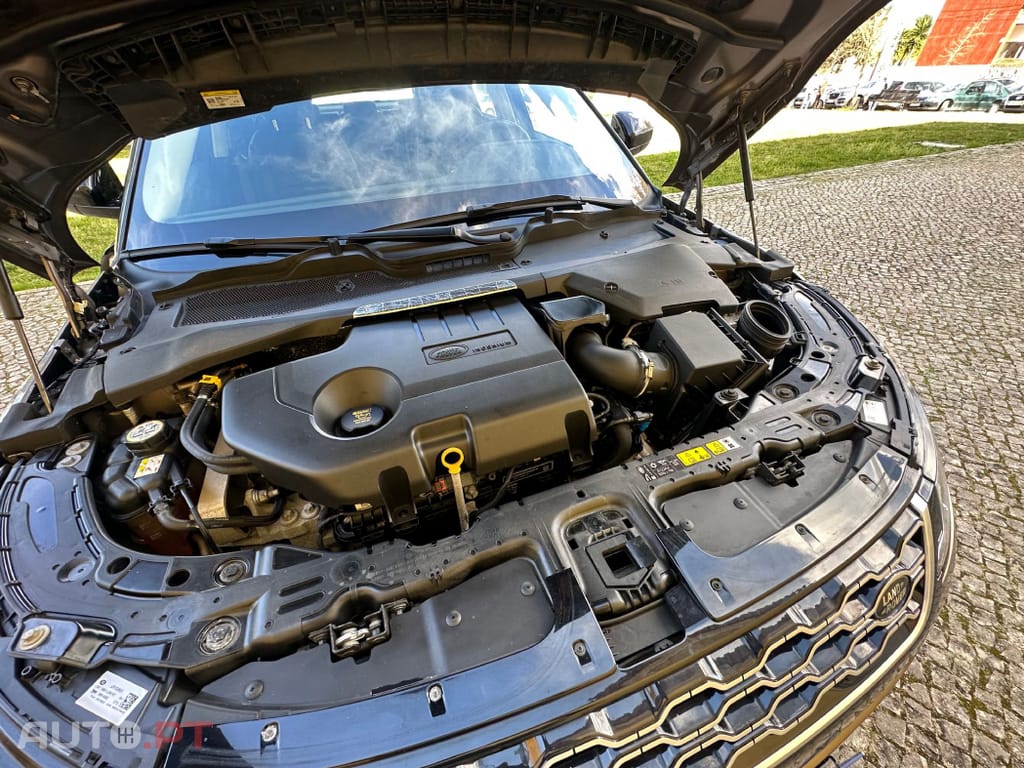 Land Rover Evoque 2.0 D150 R-Dynamic S
