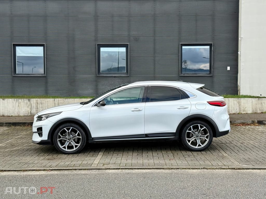 Kia Xceed 1.4 T-GDI Tech+SRF 7DCT